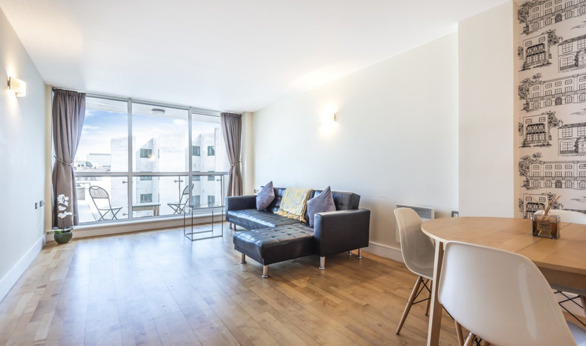 Flat For Sale In Cedar Court Royal Oak Yard Se1 Daniel Cobb