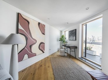  Bermondsey Square, London, SE1