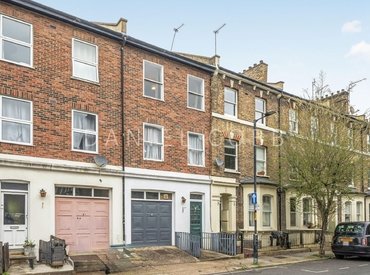  Charleston Street, London, SE17