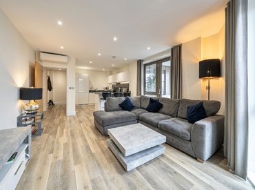  Corio House, 12 The Grange, London, SE1