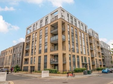  Eythorne Road, London, SW9