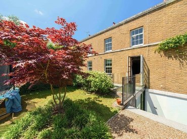  Somerville Close, London, SW9