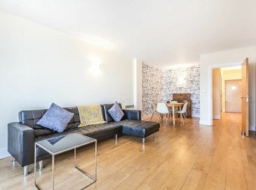 Cedar Court, 1 Royal Oak Yard, London, SE1