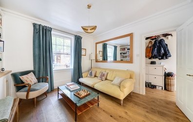 house For Sale  in  Abbey Street, London, SE1