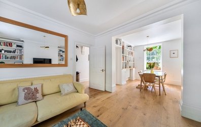 house For Sale  in  Abbey Street, London, SE1