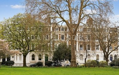flat For Sale  in  Albert Square, London, SW8