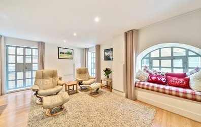 duplex For Sale  in Bombay Court, 59 St. Marychurch Street, London, SE16
