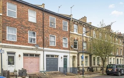 house For Sale  in  Charleston Street, London, SE17