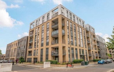 flat For Sale  in  Eythorne Road, London, SW9