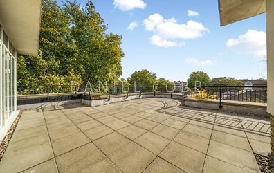 apartment For Sale  in  Kennington Road, London, SE11
