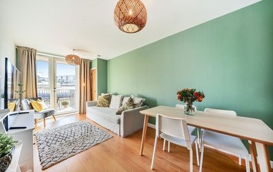 flat For Sale  in Queens Court, 2 Old Jamaica Road, London, SE16