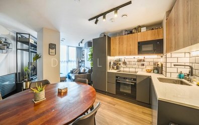 apartment For Sale  in  Tower Bridge Road, London, SE1