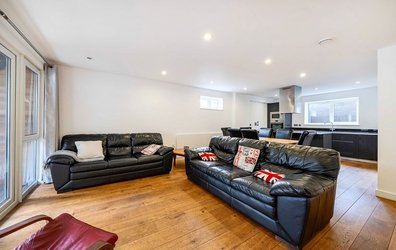 house To Rent  in  Bermondsey Central, 4 Maltby Street, London, SE