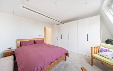 apartment To Rent  in  Lambeth High Street, London, SE
