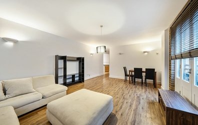 flat To Rent  in Lion Court, 12 Shand Street, London, SE1