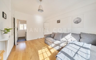 flat To Rent  in St. Georges Court Garden Row, London, SE1