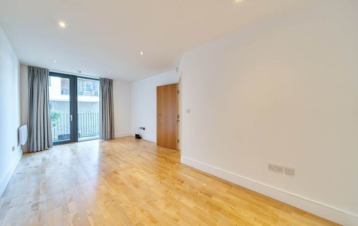  Antonine Heights City Walk, London, SE1